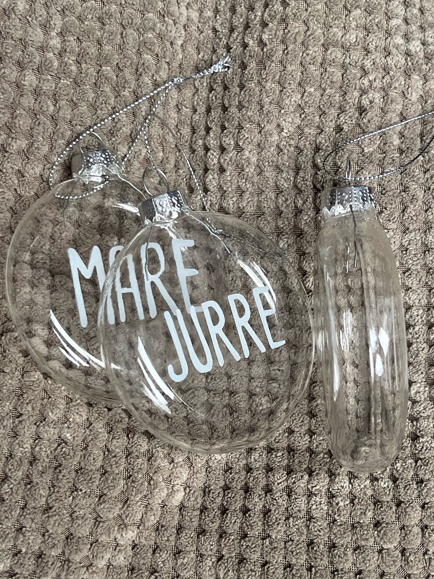 Gepersonaliseerde glazen kerstbal